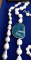 COLLANA CON PERLE BAROCCHE E PIETRA AGATA TURCHESE